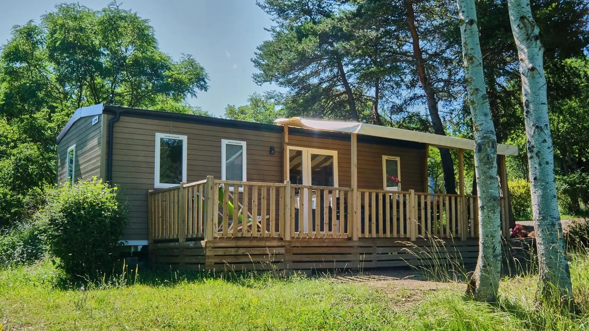 Camping Le Couriou Recoubeau-Jansac 4*,
