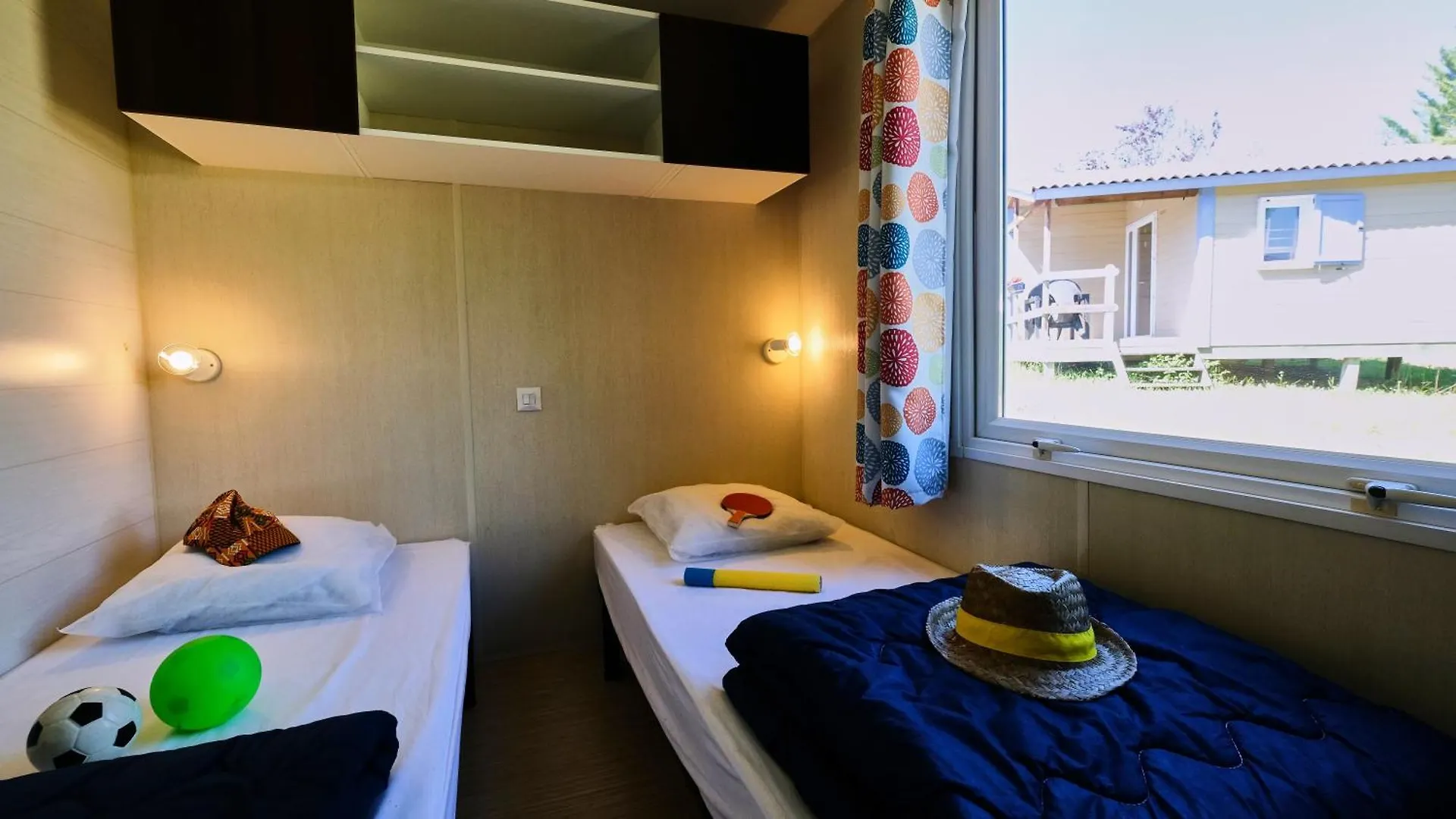 Camping Le Couriou Recoubeau-Jansac 4*,